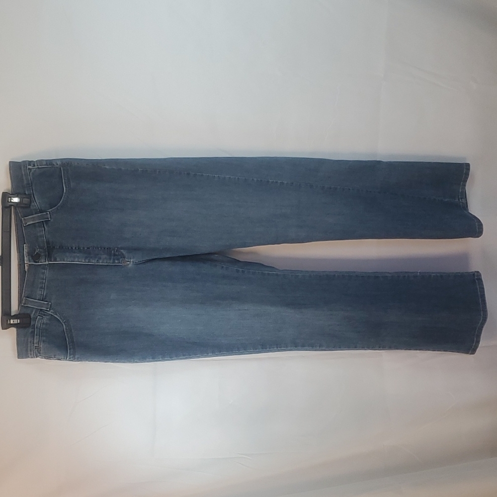 Women’s Lee Classic Fit Jeans